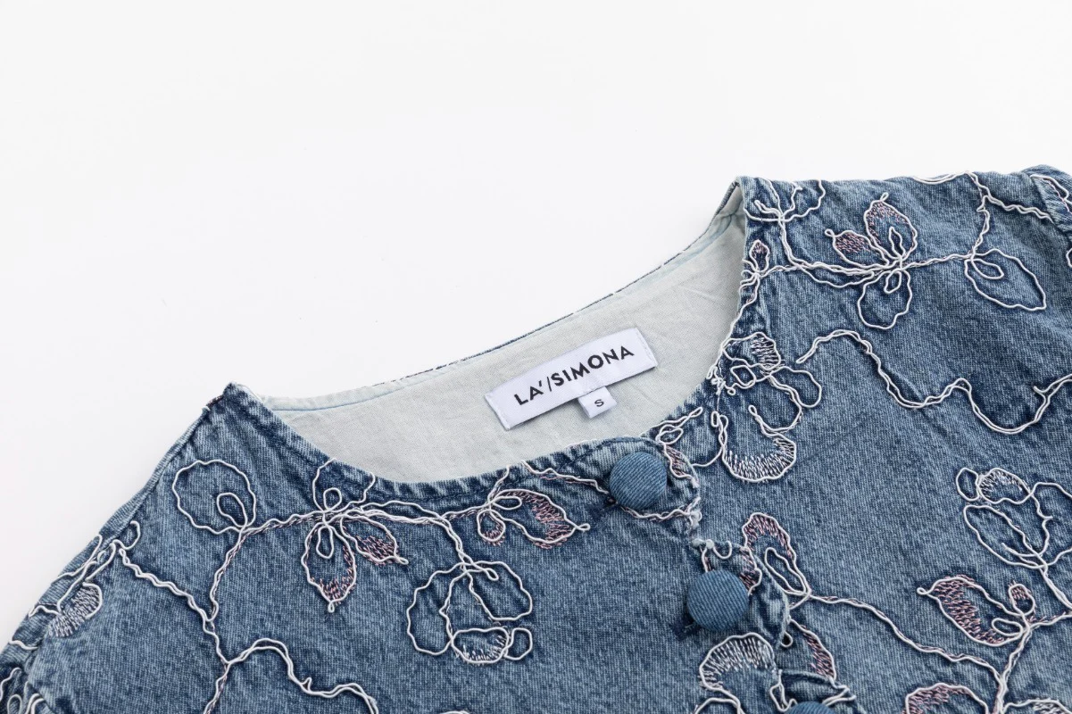 Abstract Embroidery Denim Top - Image 5