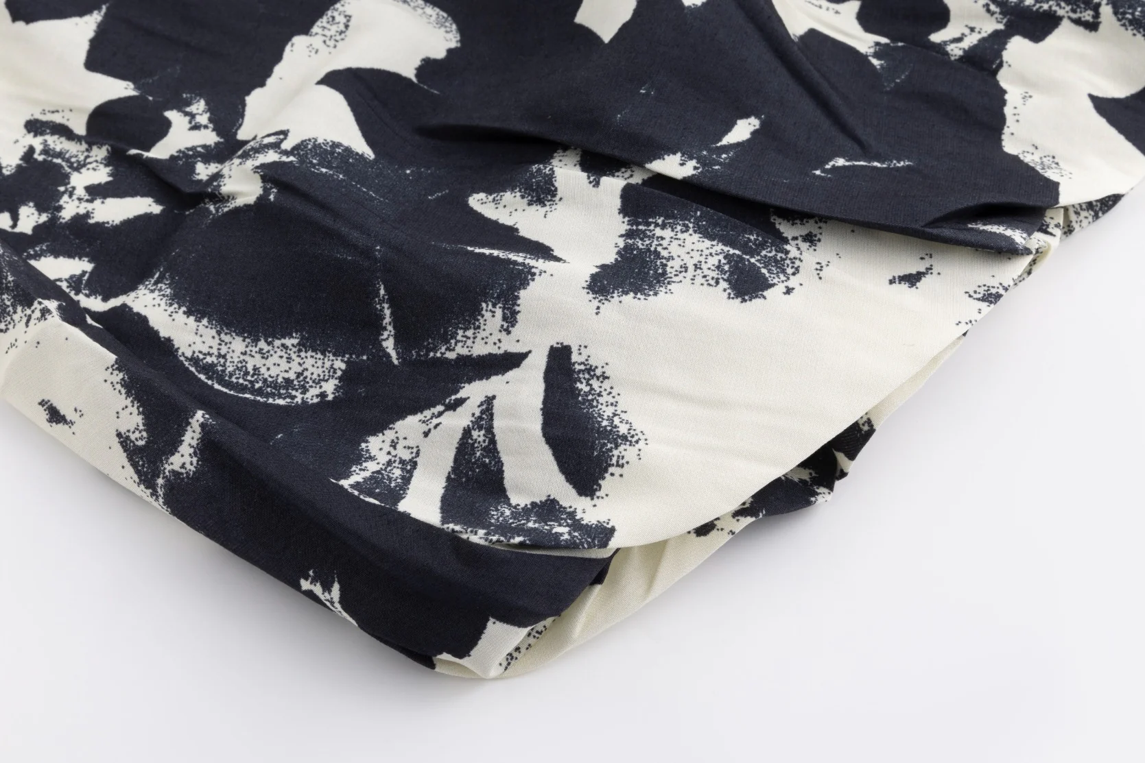 Black And White Bubble Skirt - Image 7