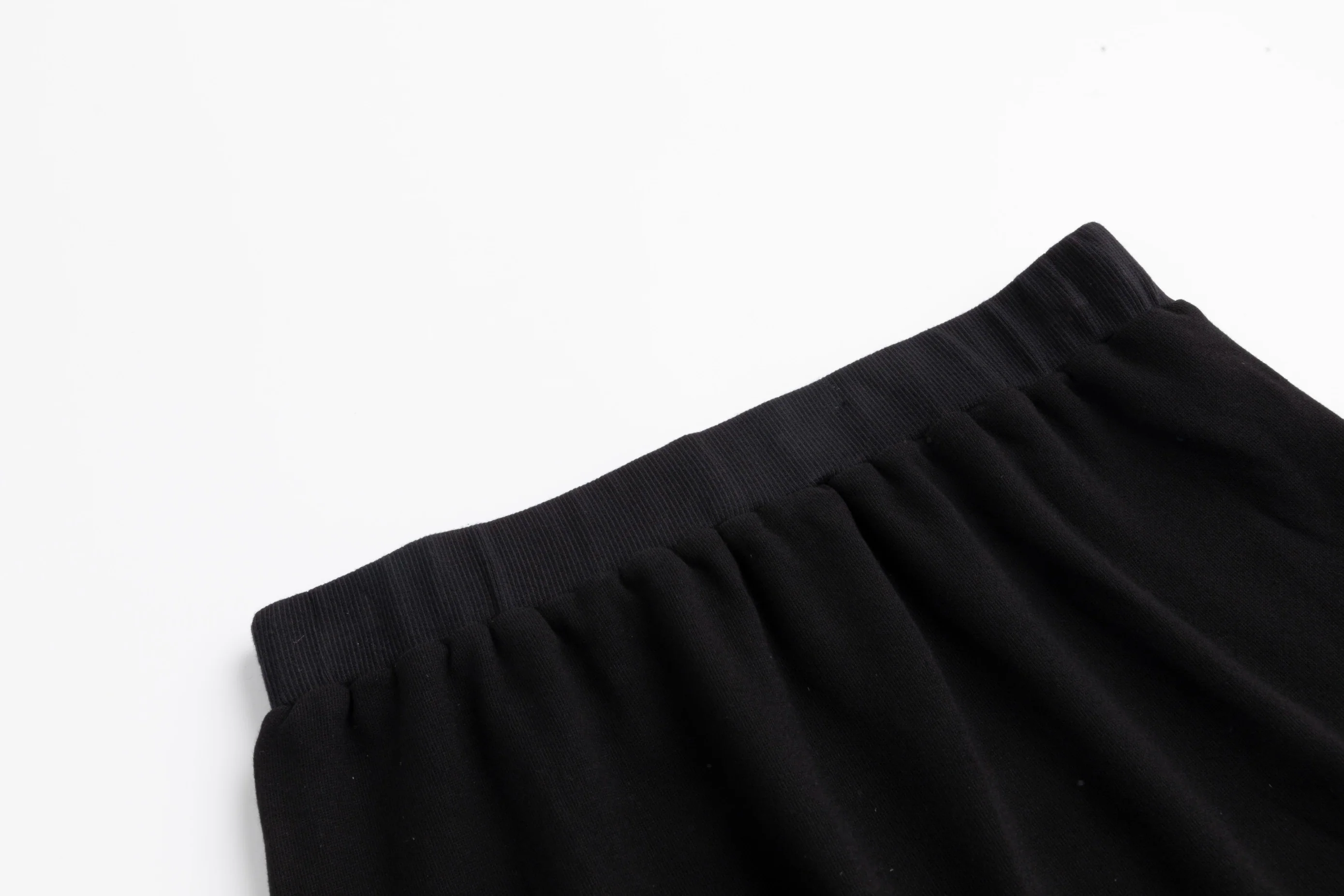 Black Raw Edge Straight Skirt - Image 4