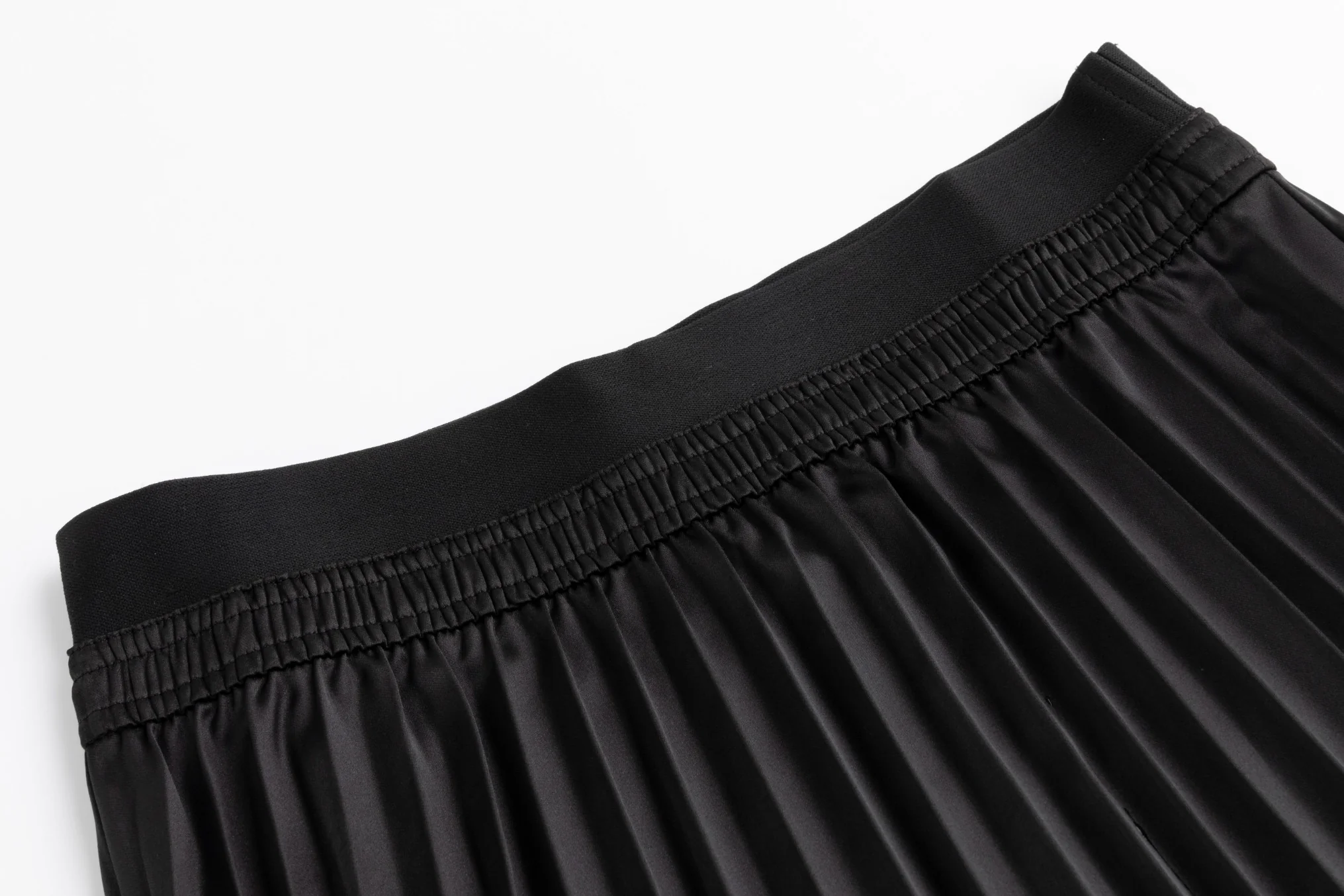 Black Satin Thin Pleated Skirt - Image 4