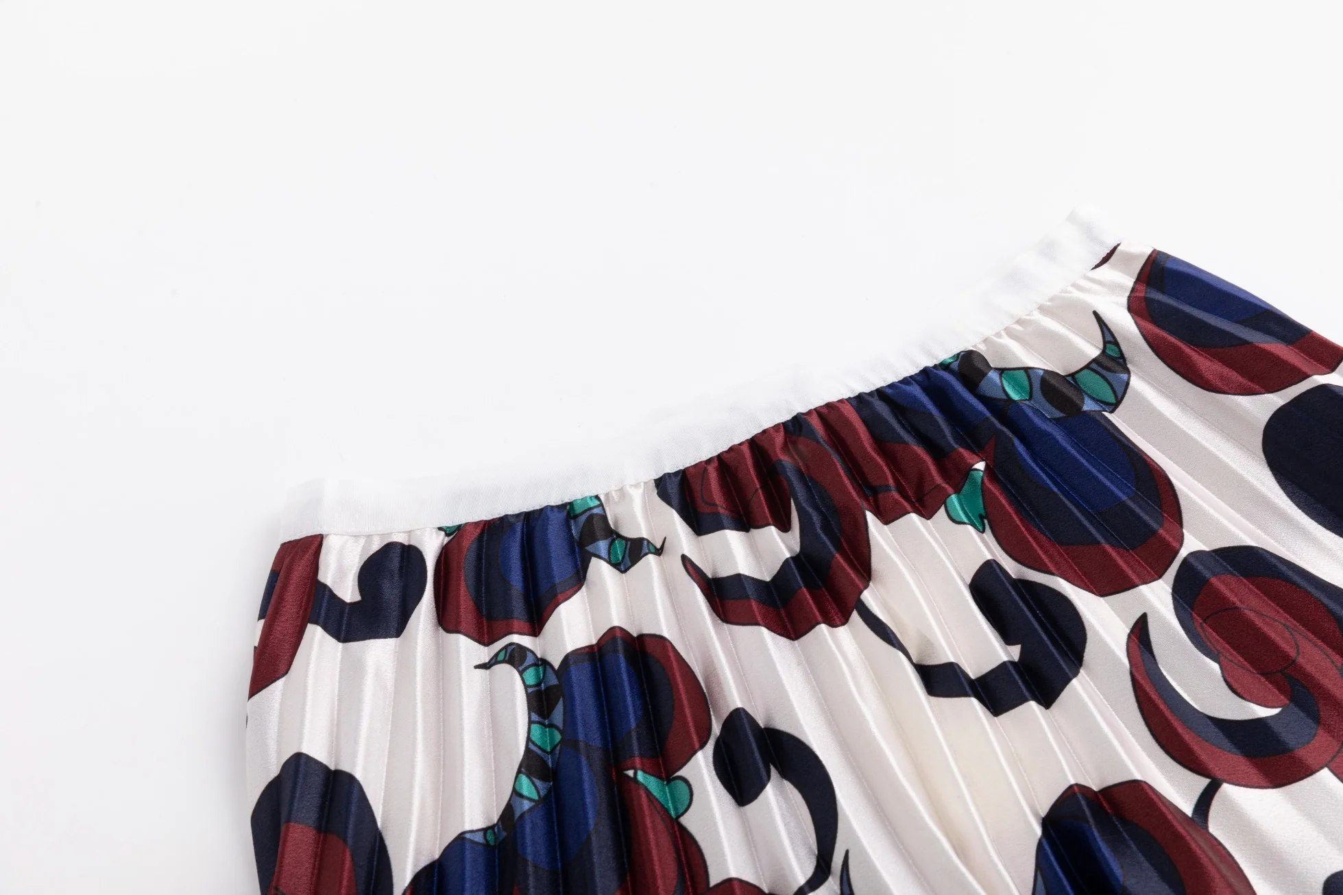 Blue And Burgundy Pleated Skirt - Image 4