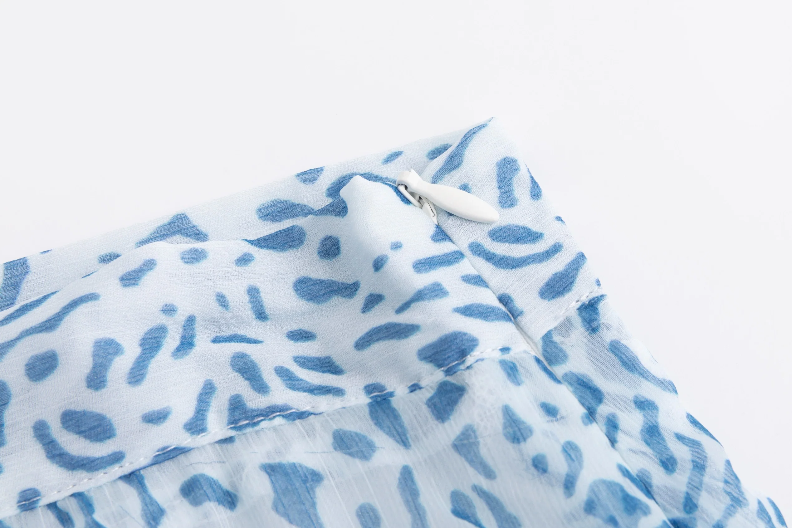Blue And White Printed Layered Skirt - Image 4