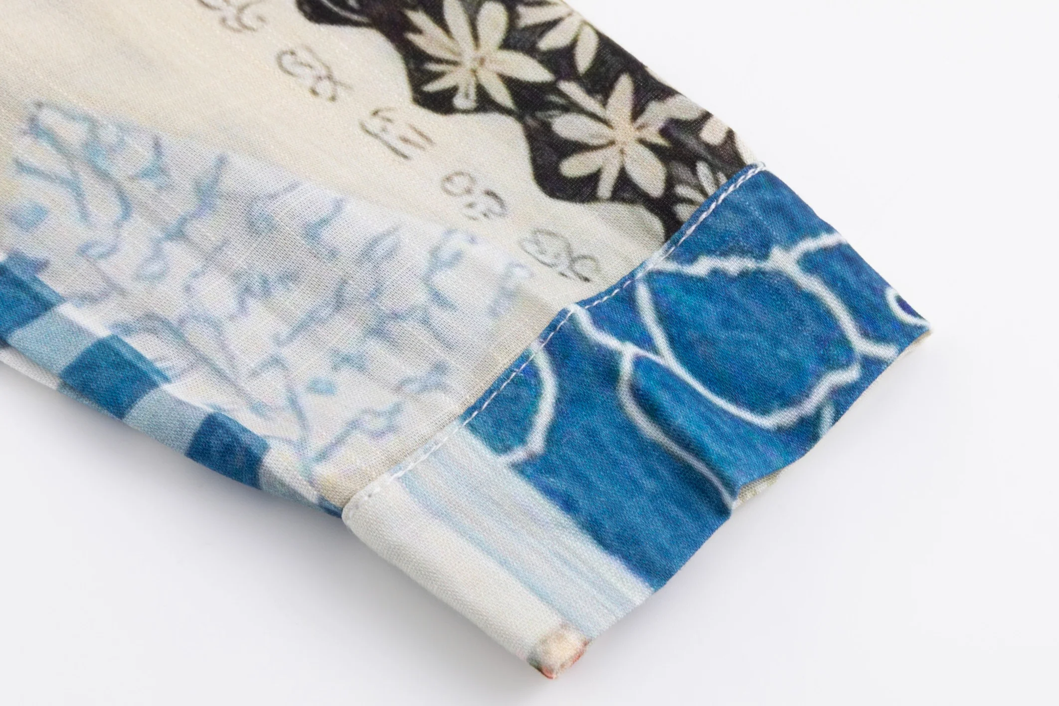 Blue Floral Patchwork Printed Blouse - Image 4