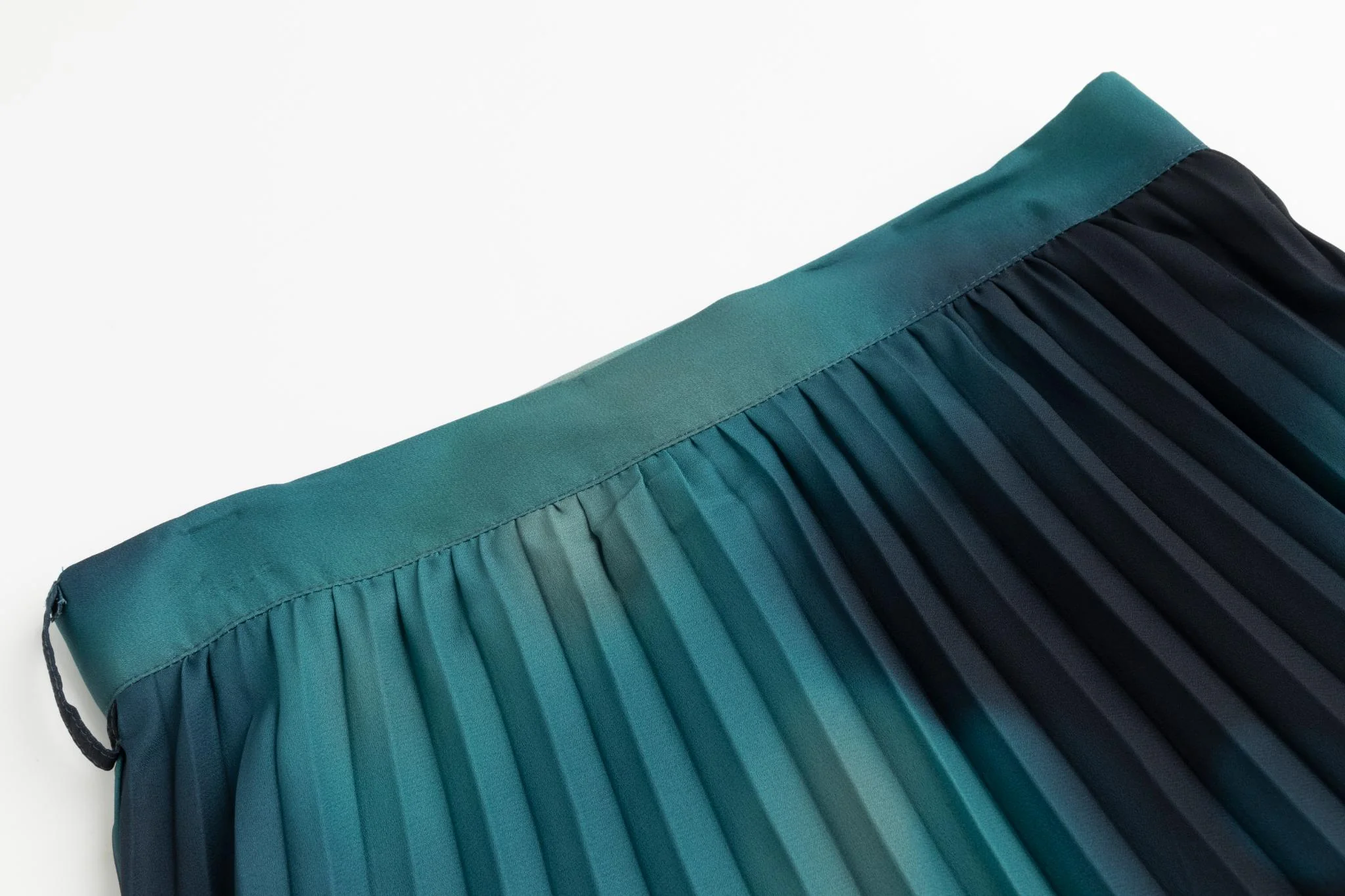 Blue Printed Accordion Pleated Skirt - Image 4
