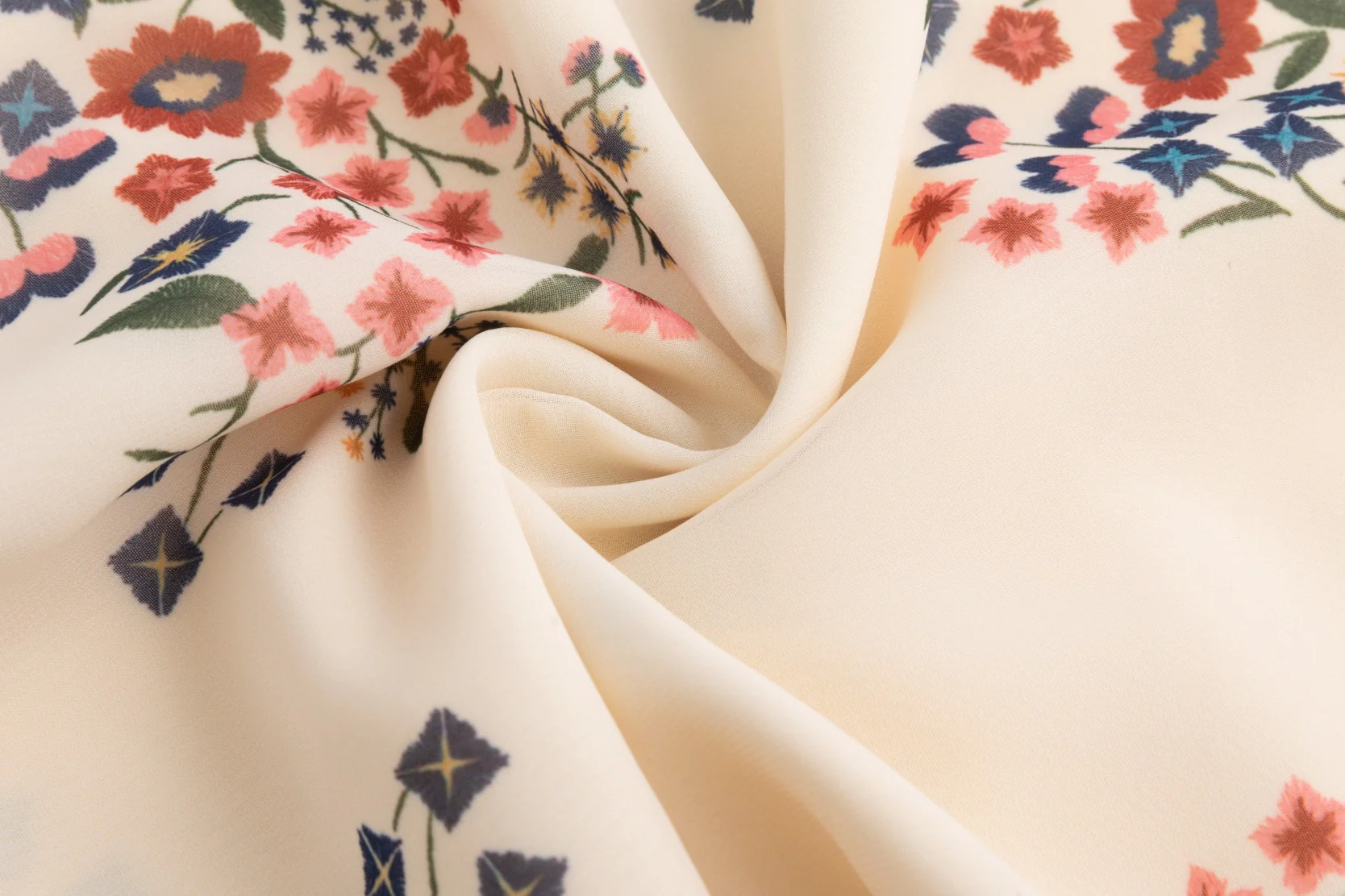 Cream Skirt With Floral Print - Image 5