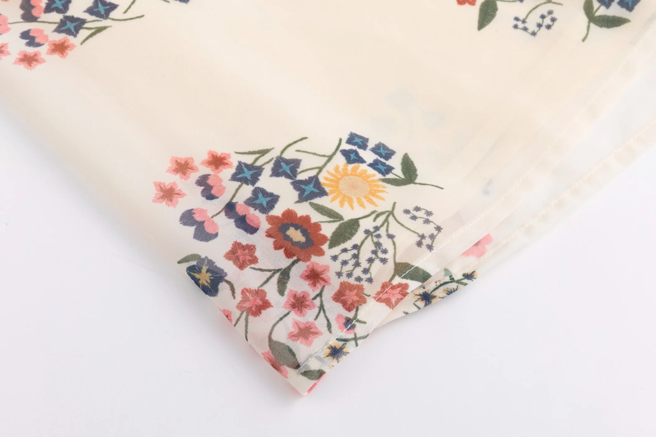 Cream Skirt With Floral Print - Image 7