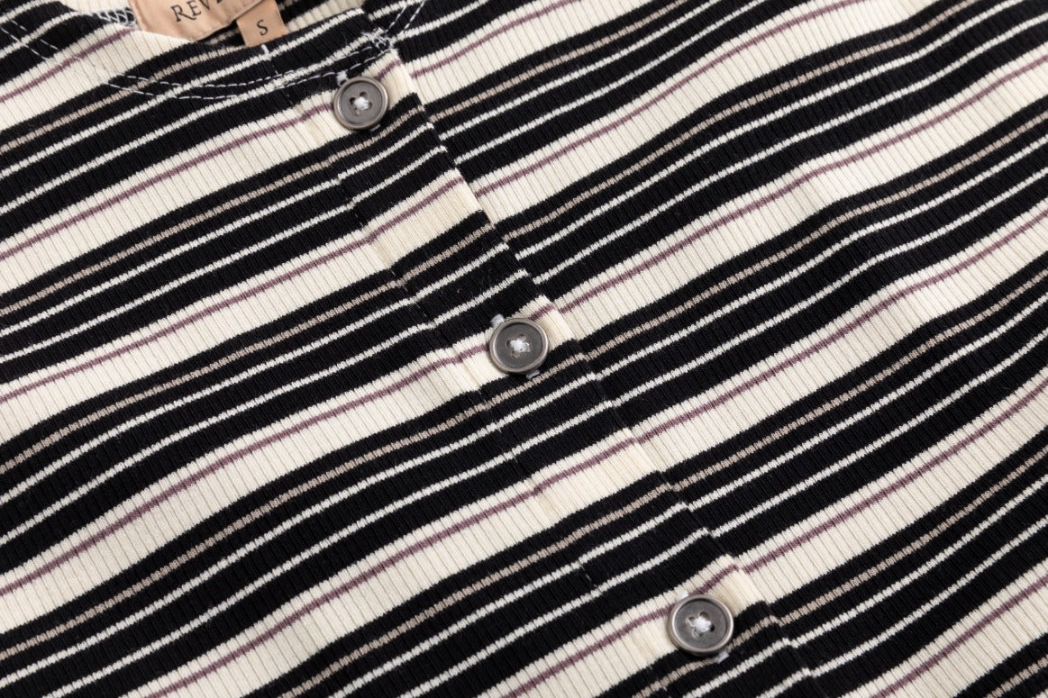 Cropped Ribbed Twin Set- Striped- Black And Cream - Image 6