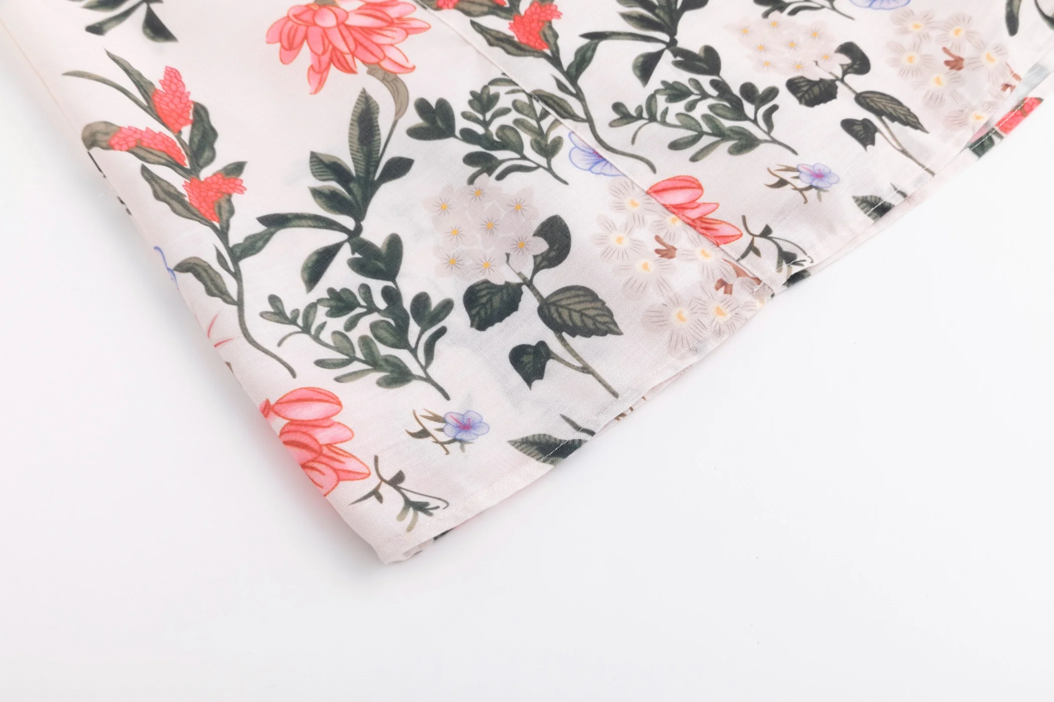 Floral Print Cream Skirt With Belt - Image 4