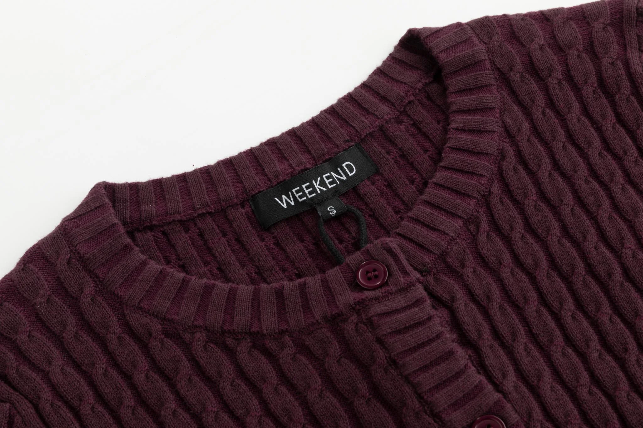Maroon Cable Knit Cardigan - Image 4