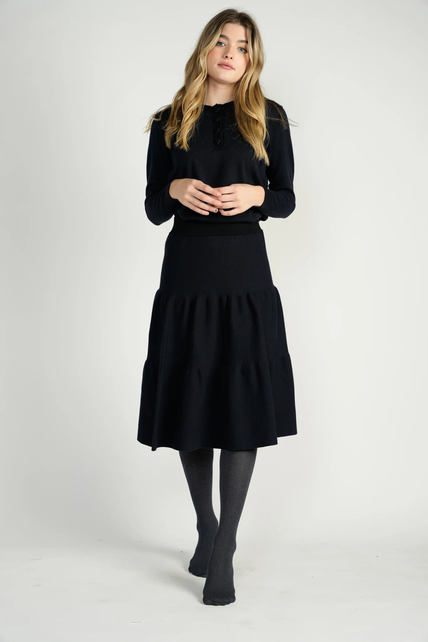 Navy/Black 2-Tiered Knit Skirt With Elastic Waistband - Image 2