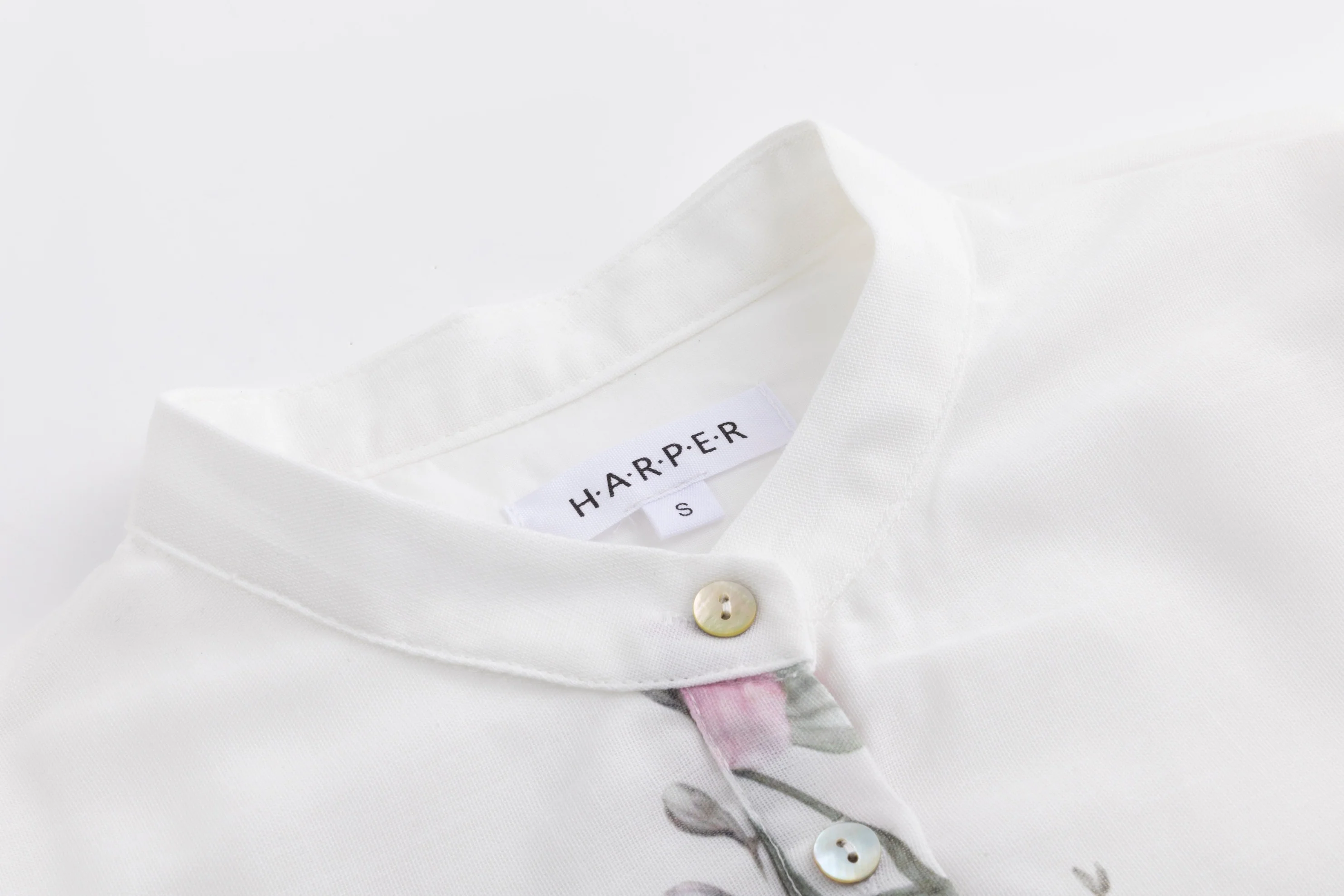 Pink Floral Linen Blouse - Image 4