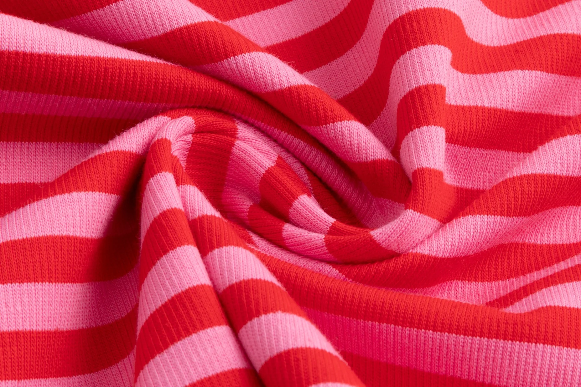 Ribbed V-Neck T-Shirt - Pink/Red - Image 6