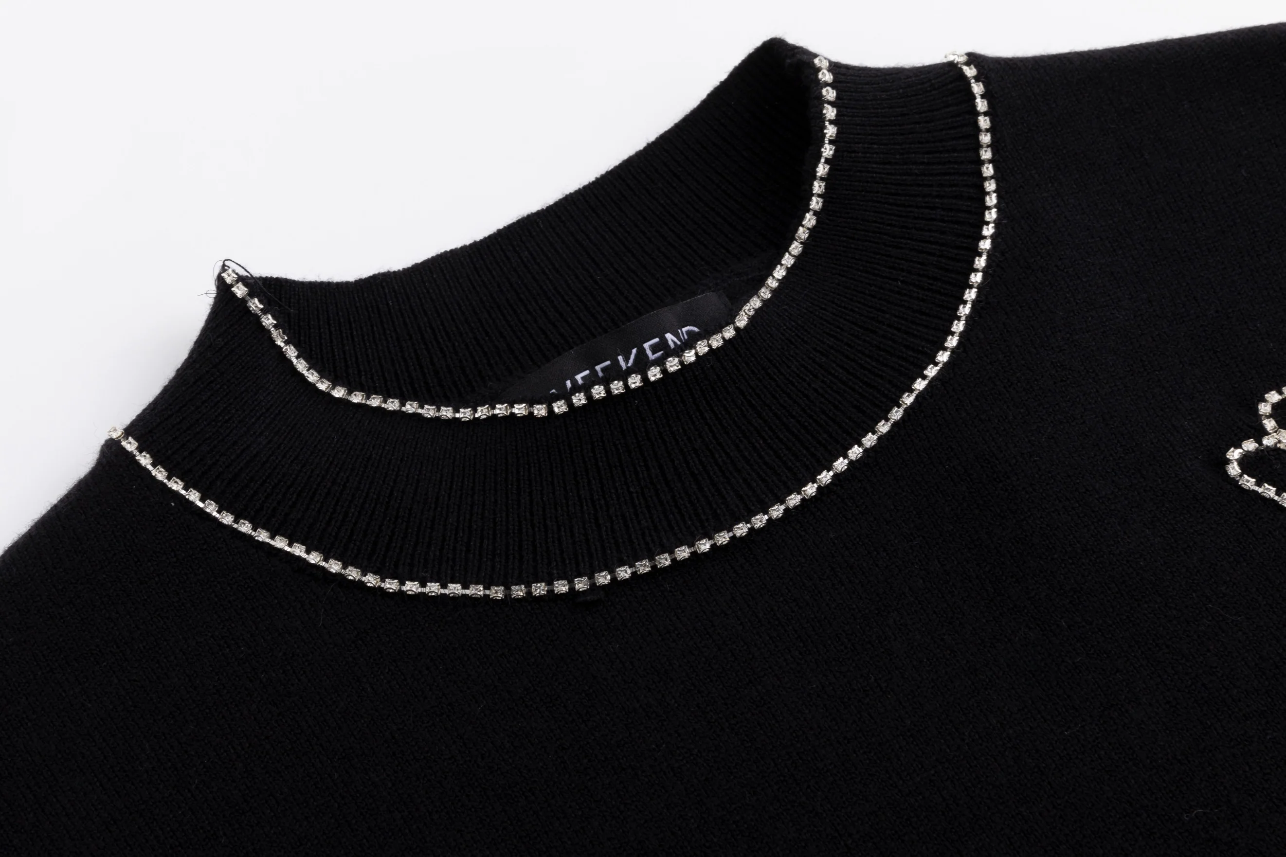 Sweater With Diamond Flower - Black - Image 3