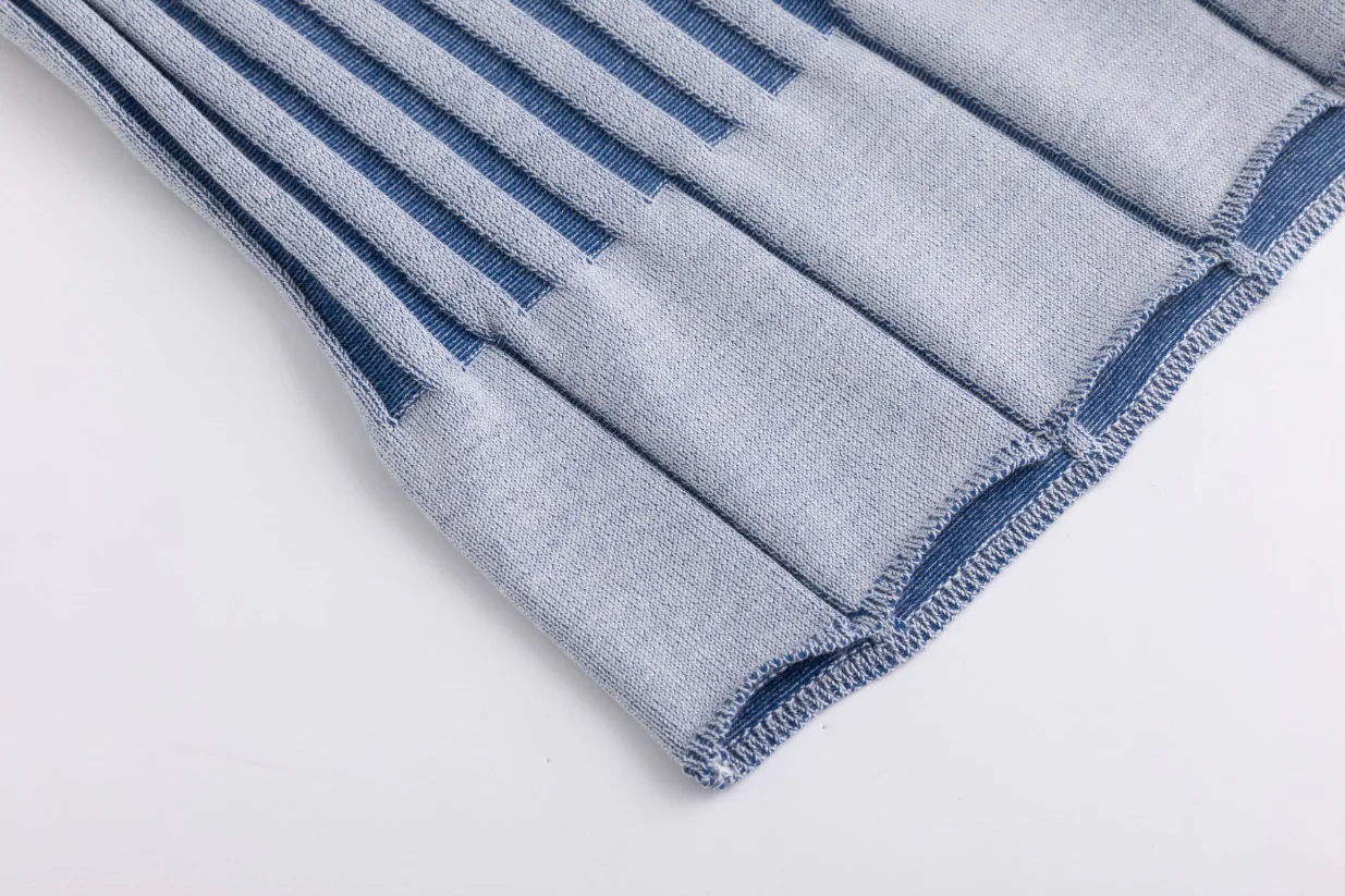 Textured Stripes Knit Top - Blue Denim - Image 4