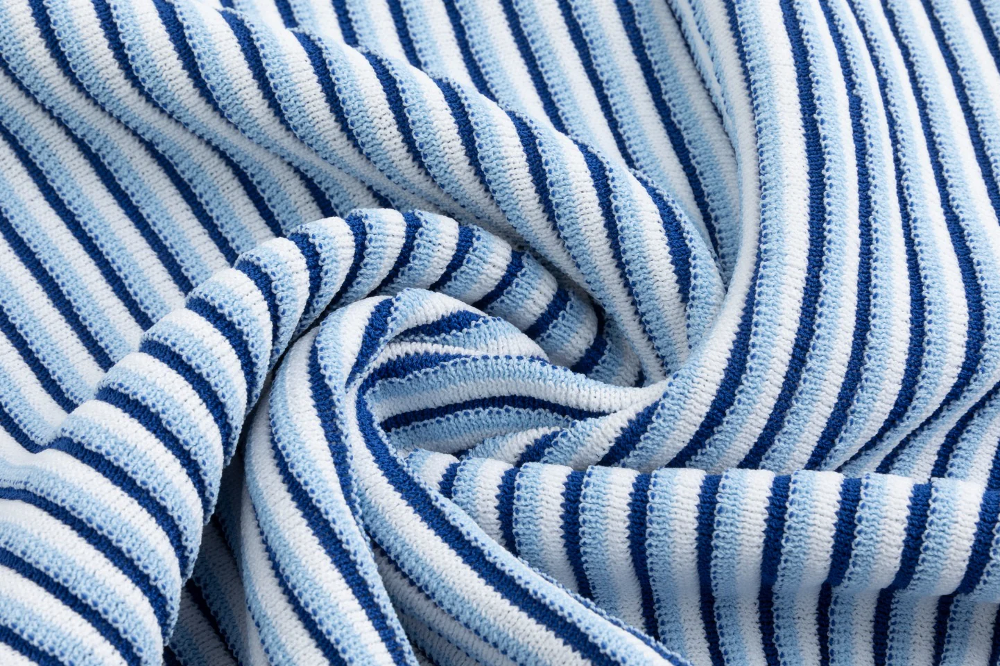 Blue And White Ribbed Knit Sweater - Image 3