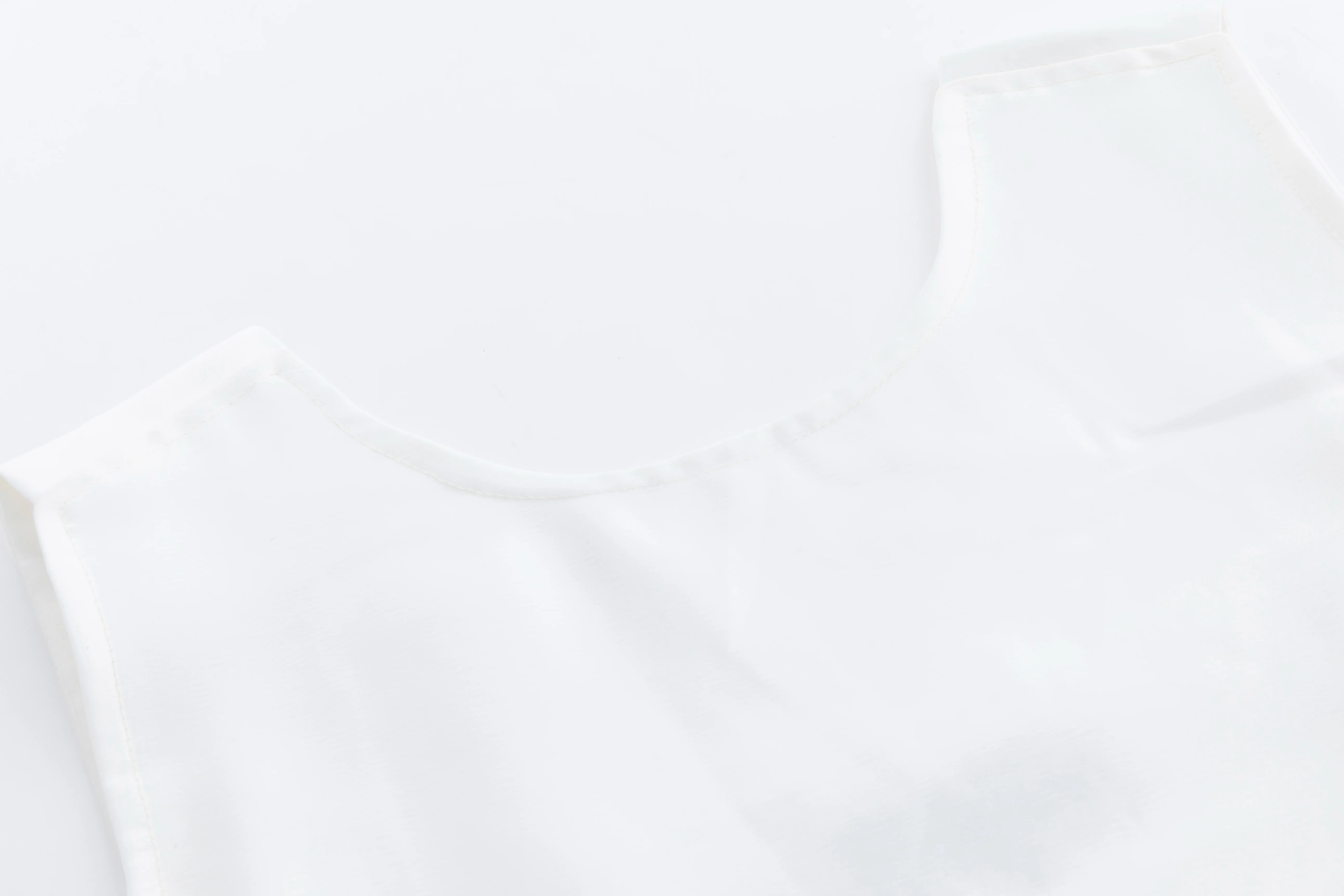 Cream Base Blue Flower Printed Jumper - Image 4