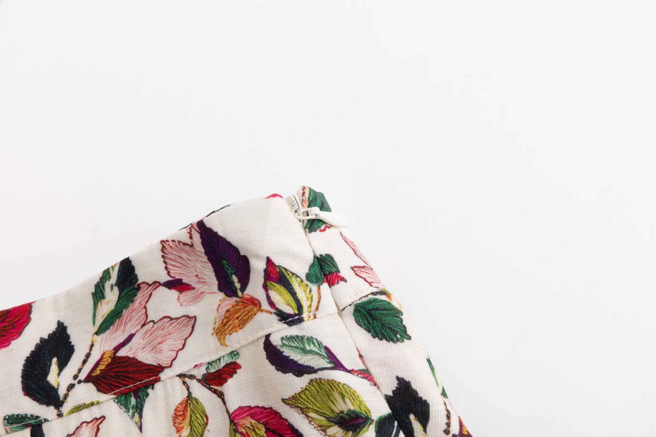White Base Skirt With Colorful Flower Print - Image 5