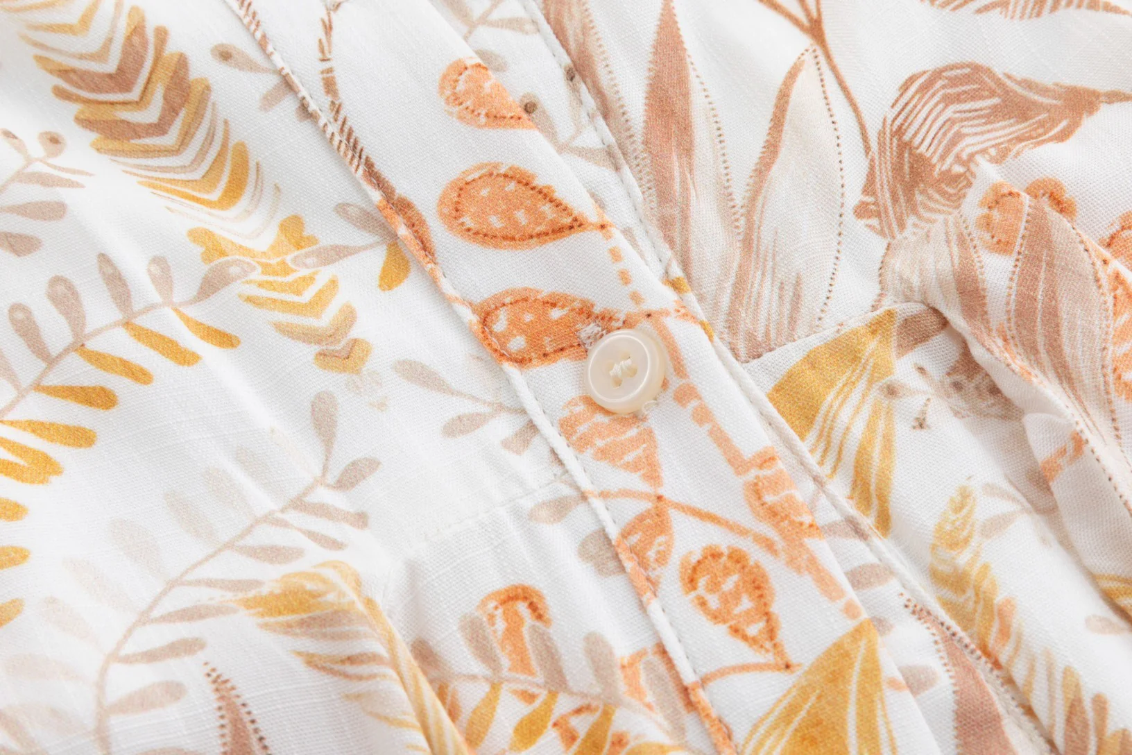 White Base Printed Knot Waist Dress - Image 5